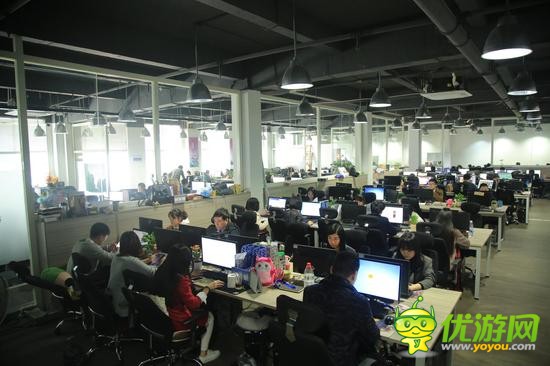  游龙网络CEO陈亮：中小企业要会避开锋芒 灵活运营